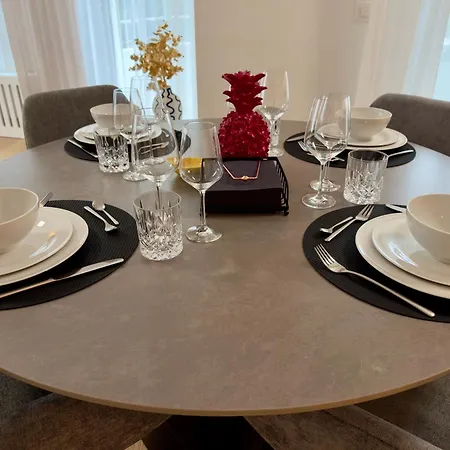 Апартаменты Moderne Mit Bodenseeblick *